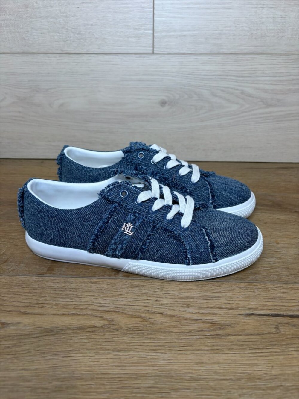 Lauren Ralph Lauren Janson Frayed Denim Low Top Sneakers Women Blue Size 8B
